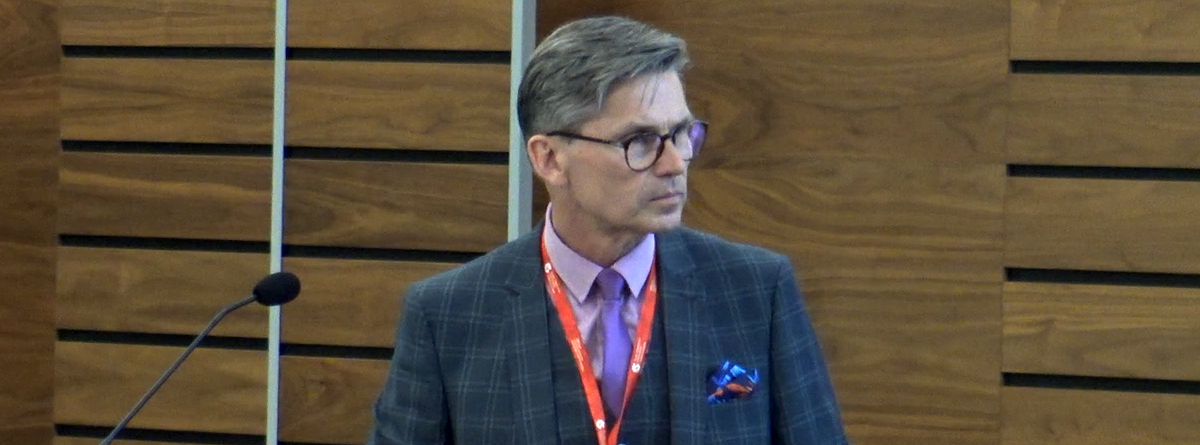 2-letnia obserwacja pacjentów dorosłych z ciężką hemofilią A powikłana inhibitorem leczonych emicizumabem